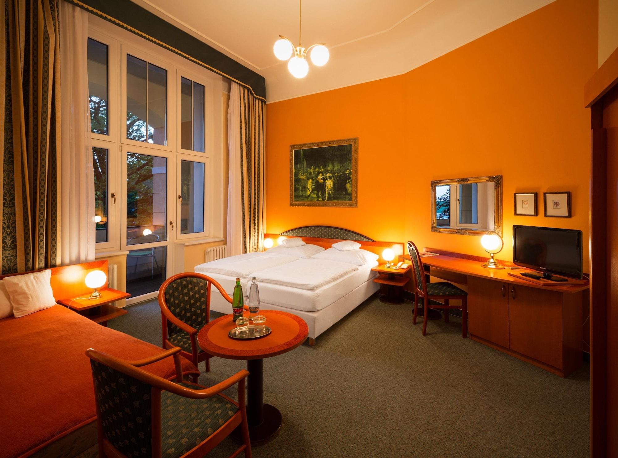 Villa Regent Spa & Wellness Mariánské Lázně Екстериор снимка